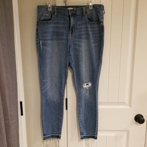 Old Navy Curvy Skinny Jeans